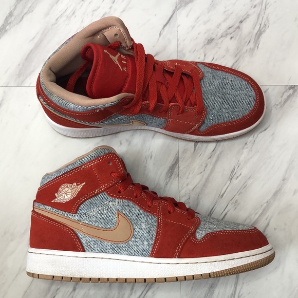 Air Jordan 1 Mid “Denim”, Men’s/Youth Size 5, Women’s 6.5 - Picture 7 of 15